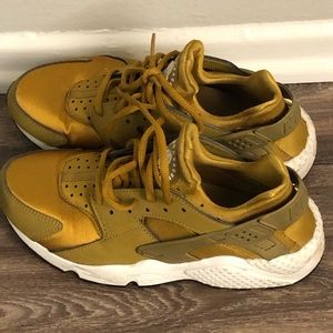 Nike Air Huarache Bronzine Sail Black (Women's)